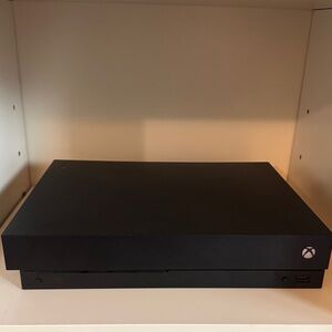 Xbox One X Console with 2 Controllers, Charger and Call of Duty Black Opps